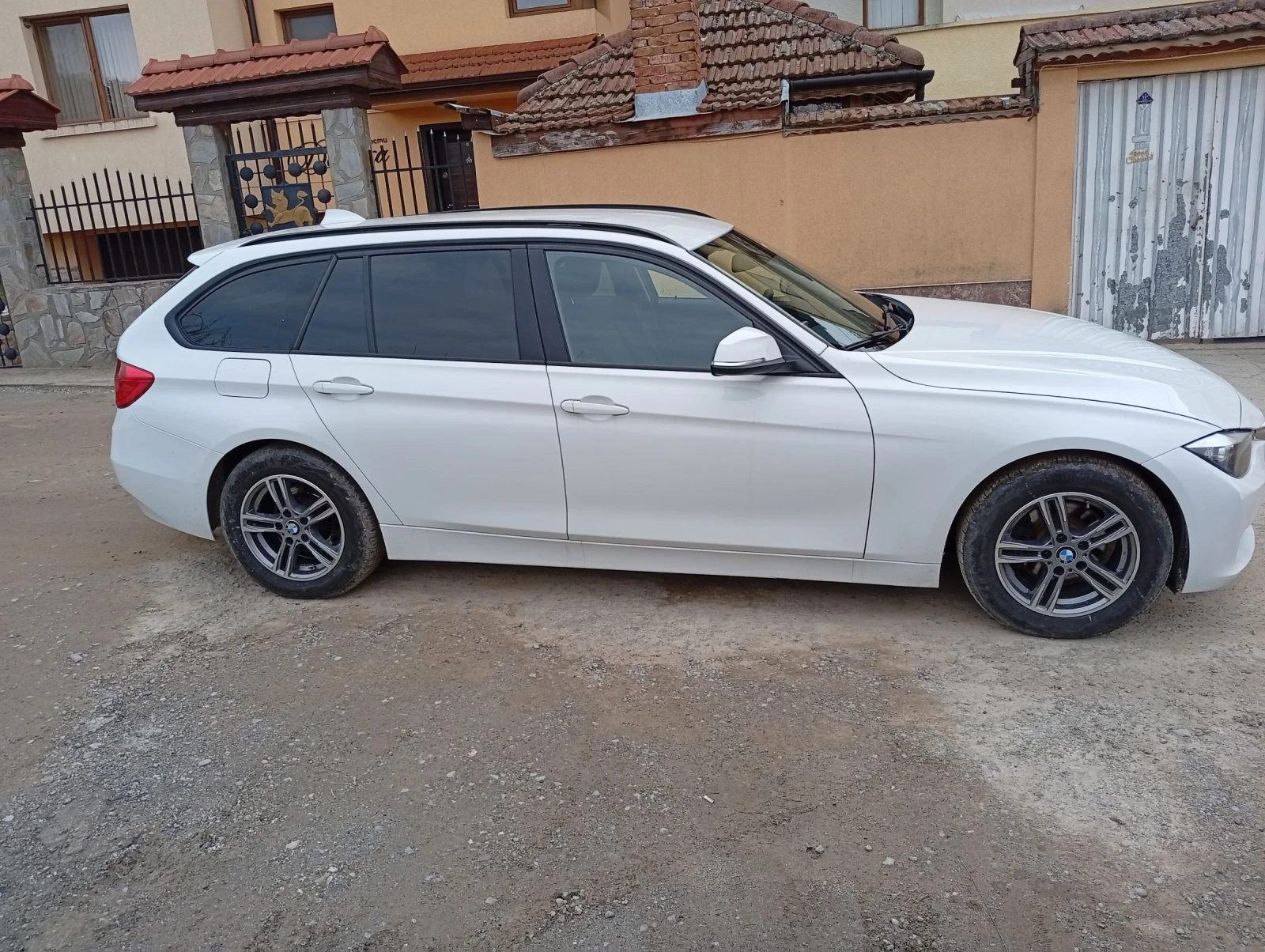 BMW 316 316тди116кс автомат, снимка 3 - Автомобили и джипове - 53828788
