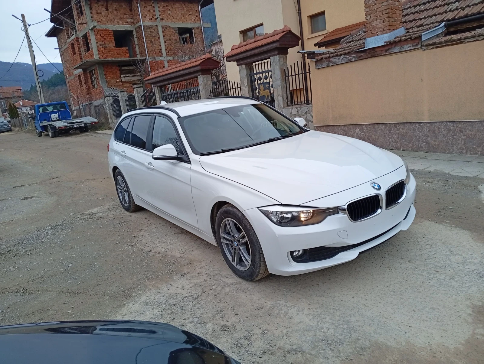 BMW 316 316тди116кс автомат, снимка 5 - Автомобили и джипове - 53828788
