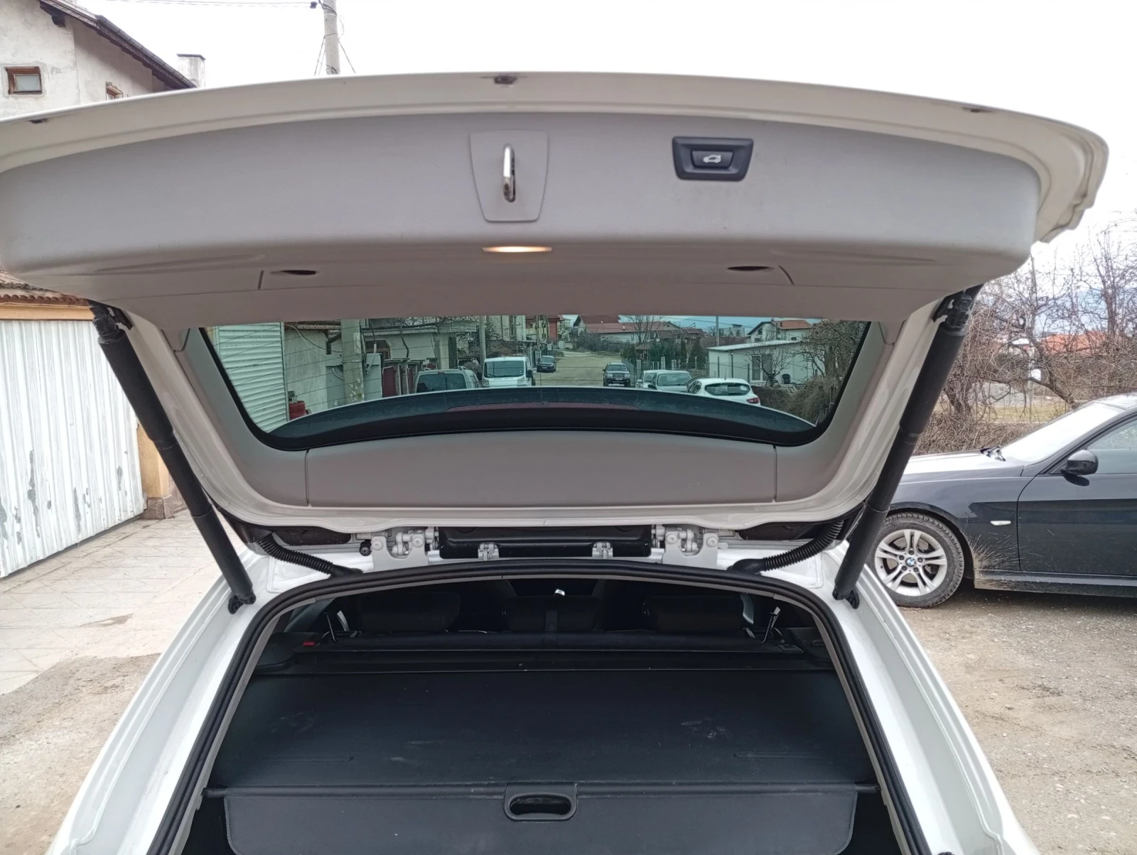 BMW 316 316тди116кс автомат, снимка 8 - Автомобили и джипове - 53828788