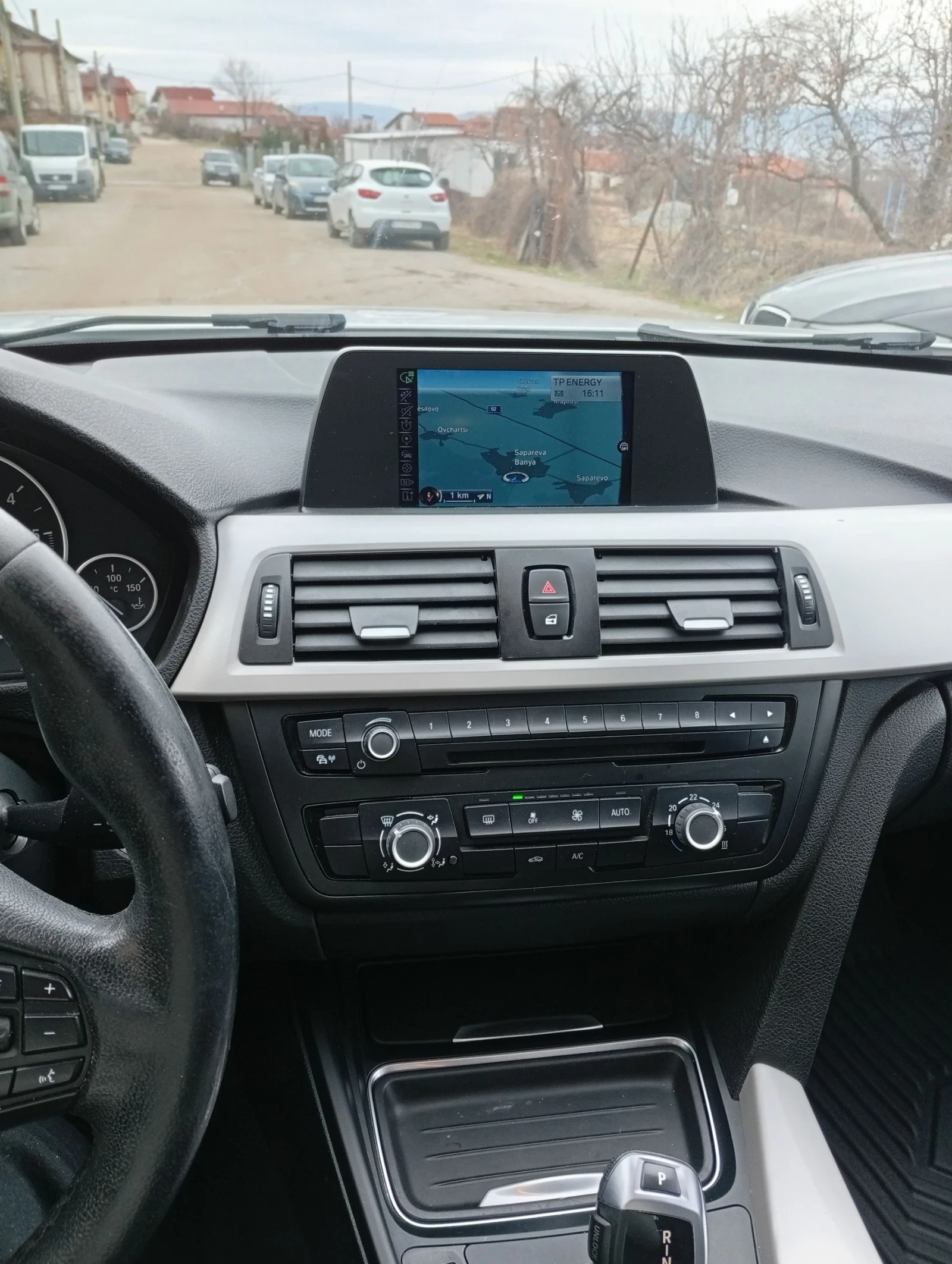 BMW 316 316тди116кс автомат, снимка 9 - Автомобили и джипове - 53828788