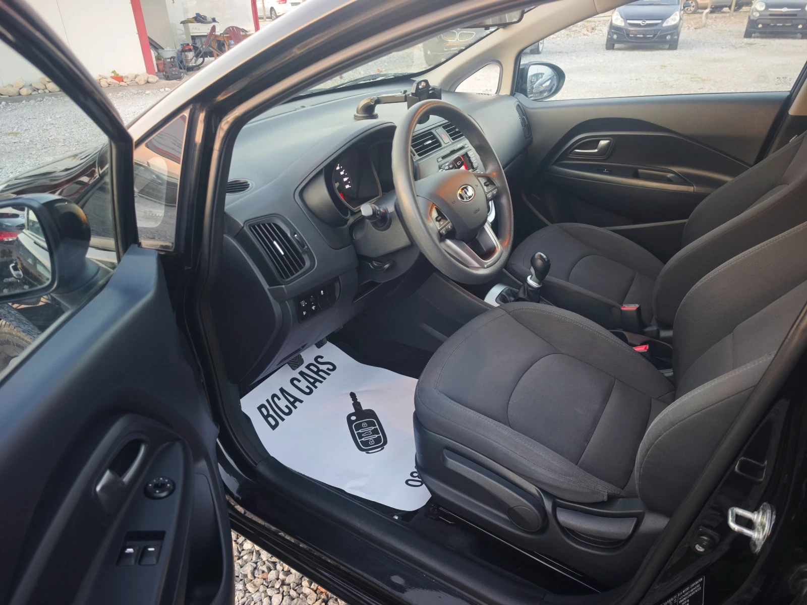 Kia Rio 1.4i , снимка 7 - Автомобили и джипове - 53872917