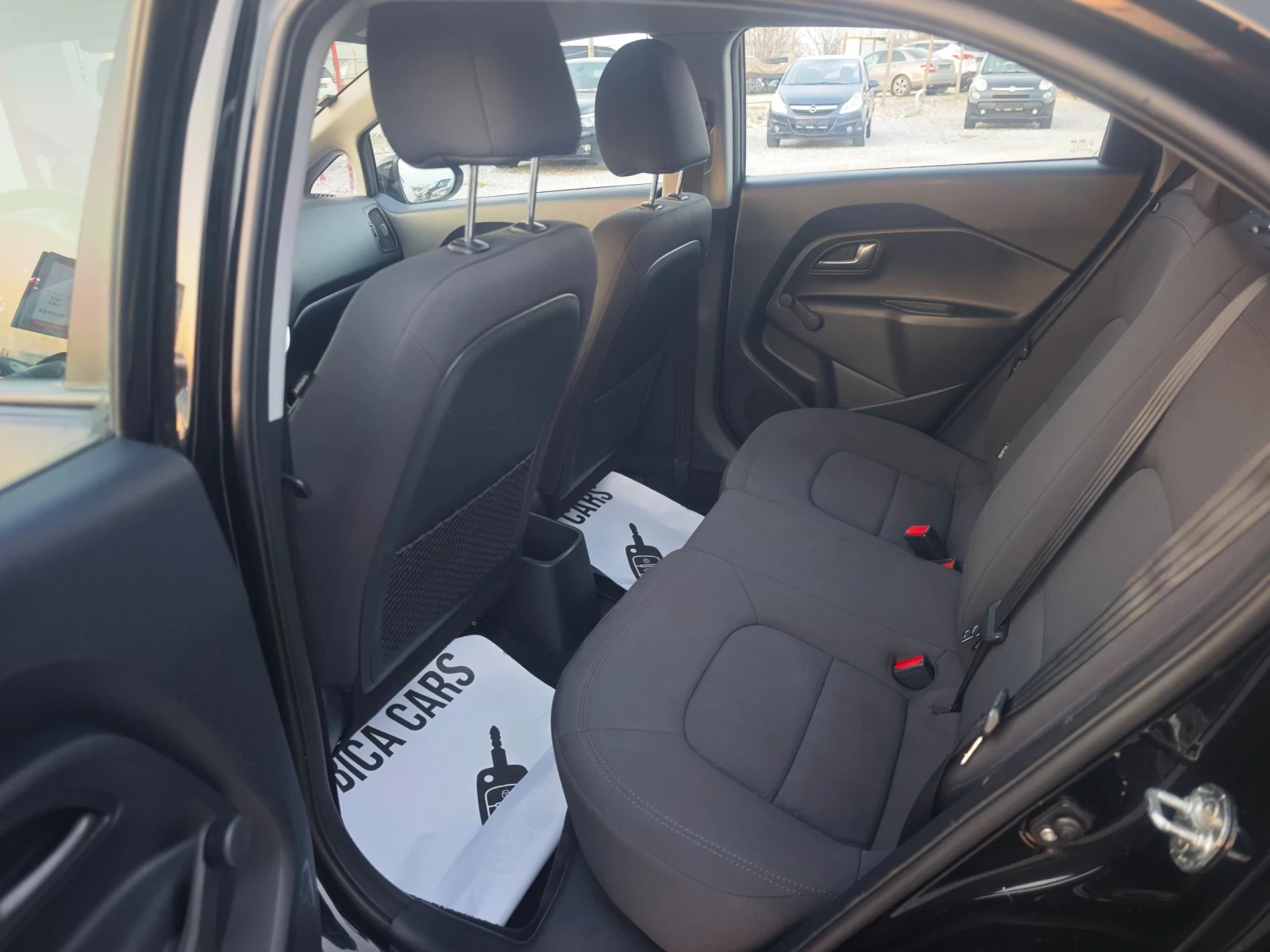 Kia Rio 1.4i , снимка 11 - Автомобили и джипове - 53872917