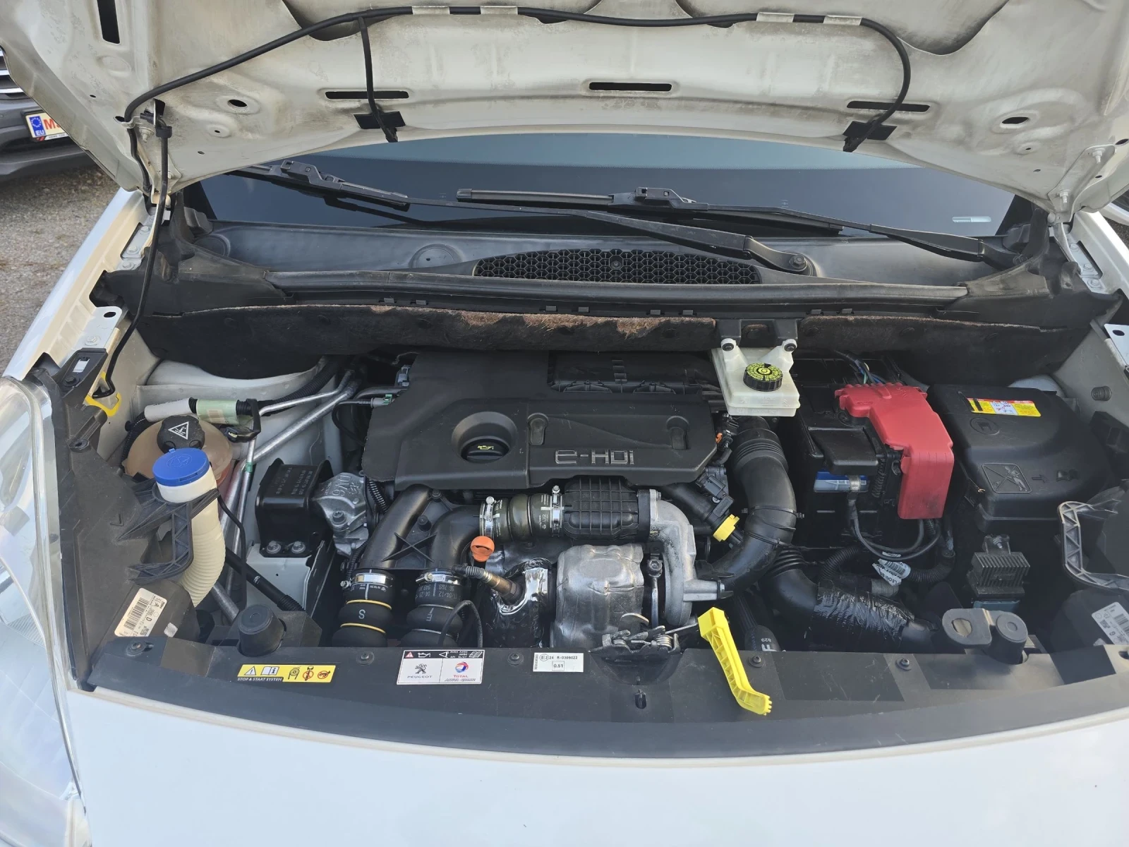 Peugeot Partner 1.6hdi AUTOMATIC, снимка 10 - Автомобили и джипове - 53977150