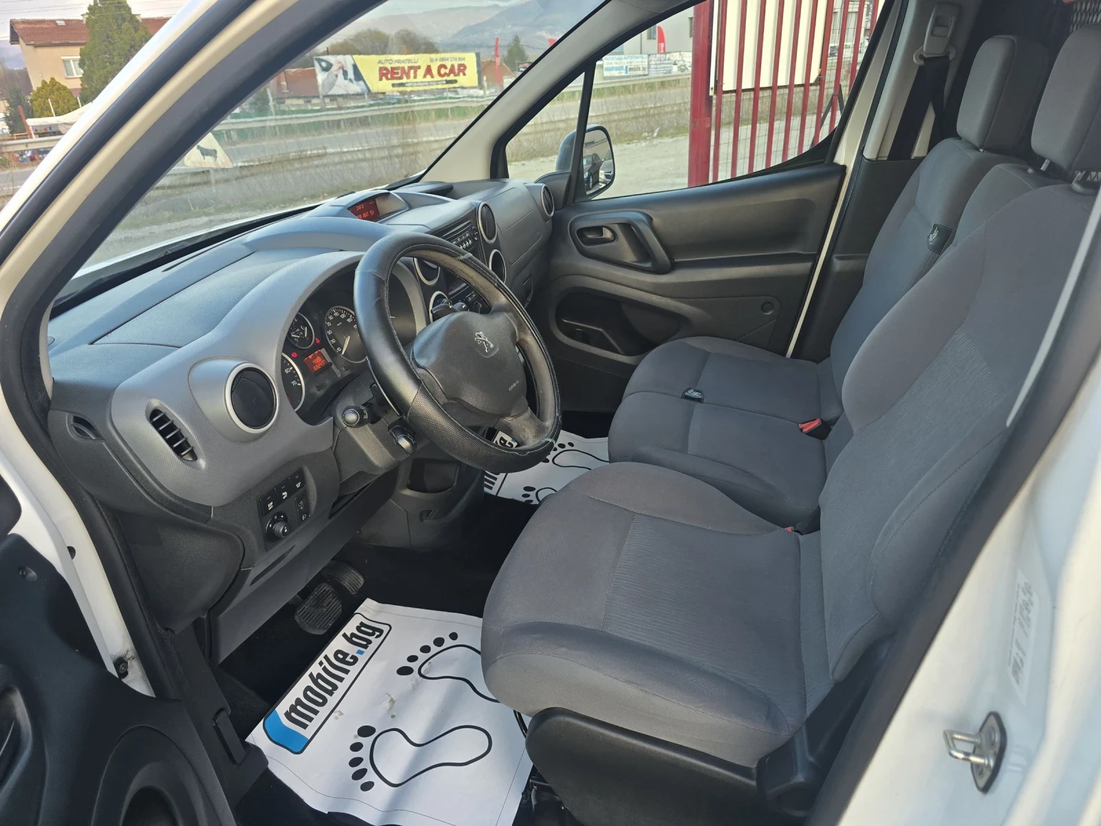 Peugeot Partner 1.6hdi AUTOMATIC, снимка 6 - Автомобили и джипове - 53977150