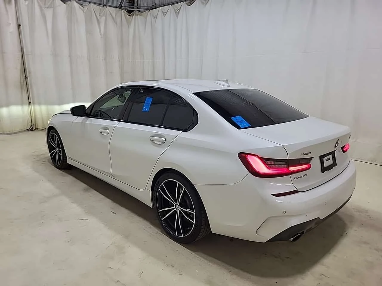 BMW 330 * XDRIVE * CARFAX * 2 КЛЮЧА * , снимка 4 - Автомобили и джипове - 54363761