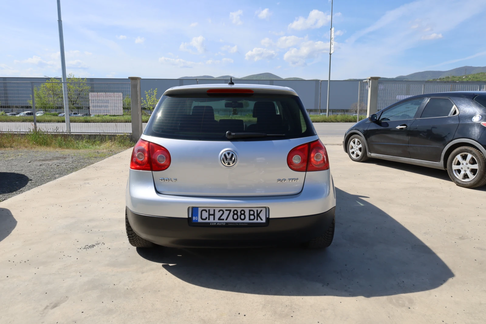VW Golf 2.0 TDI, снимка 4 - Автомобили и джипове - 54369065