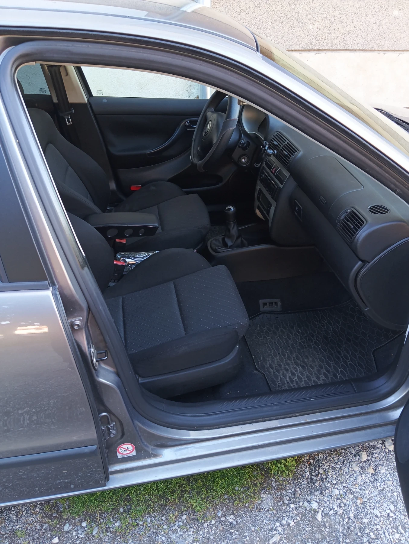 Seat Leon, снимка 15 - Автомобили и джипове - 54428982