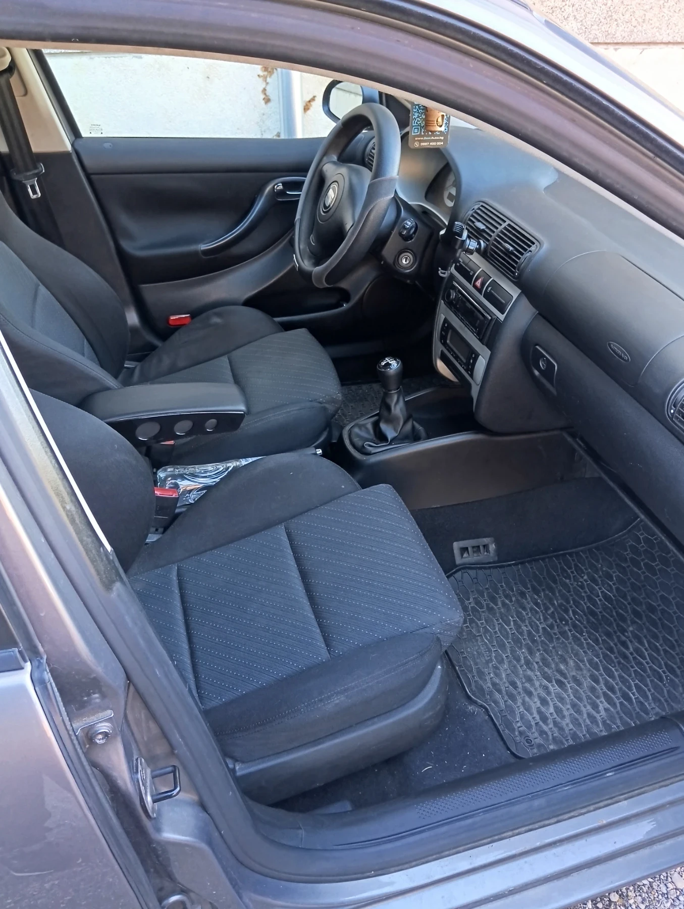 Seat Leon, снимка 16 - Автомобили и джипове - 54428982
