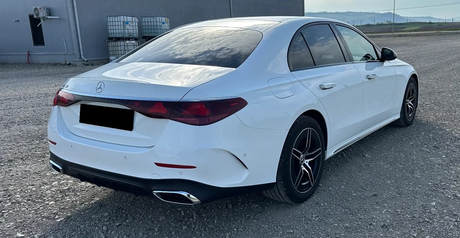 Mercedes-Benz E 200 AMG Line, снимка 2 - Автомобили и джипове - 54508894