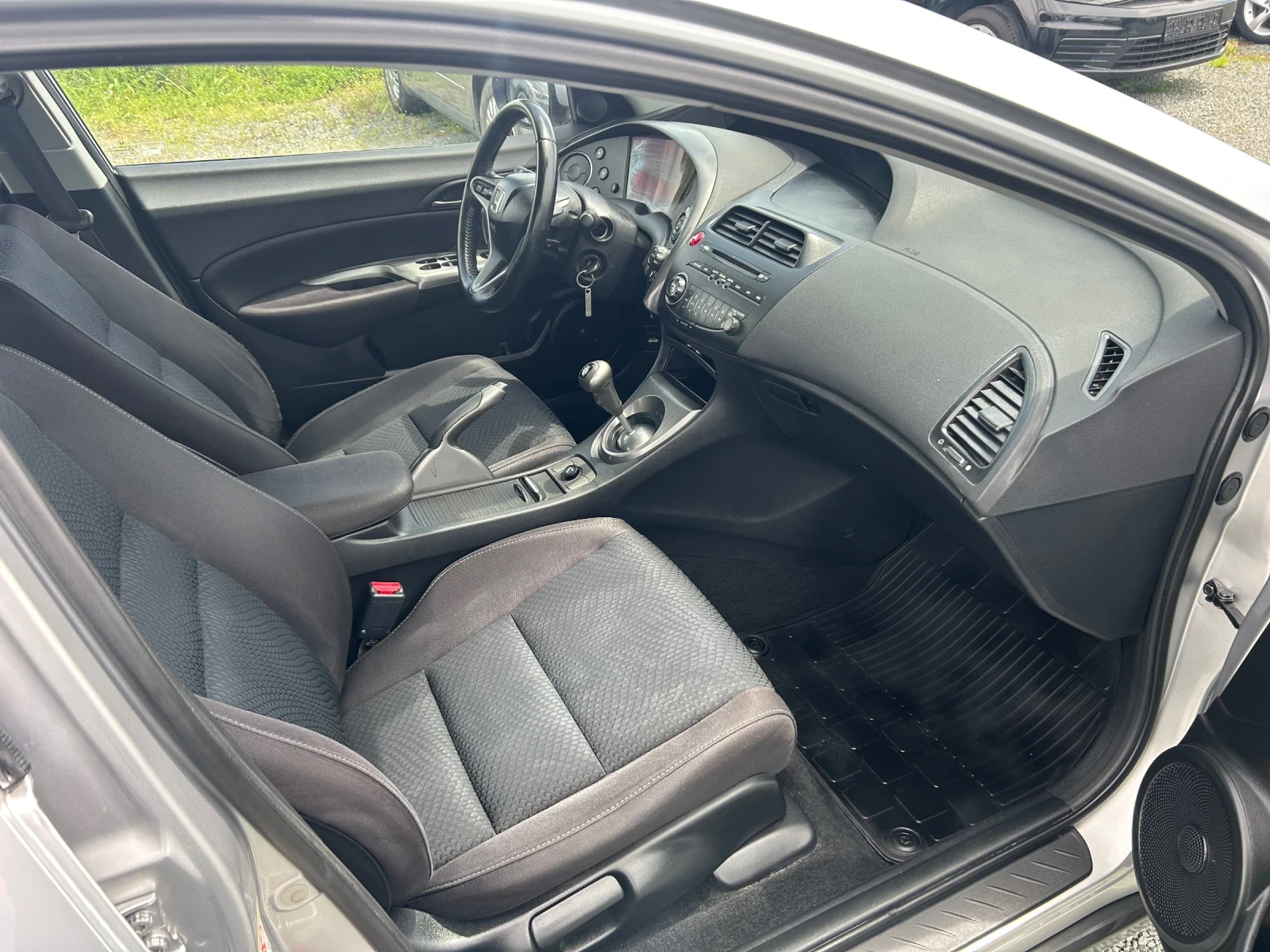 Honda Civic 1.4i 99к.с, снимка 13 - Автомобили и джипове - 54519577
