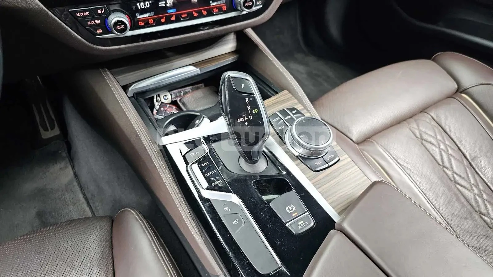 BMW 530 M SPORT/ФИКСИРАНА ЦЕНА ДО БЪЛГАРИЯ, снимка 11 - Автомобили и джипове - 54997506