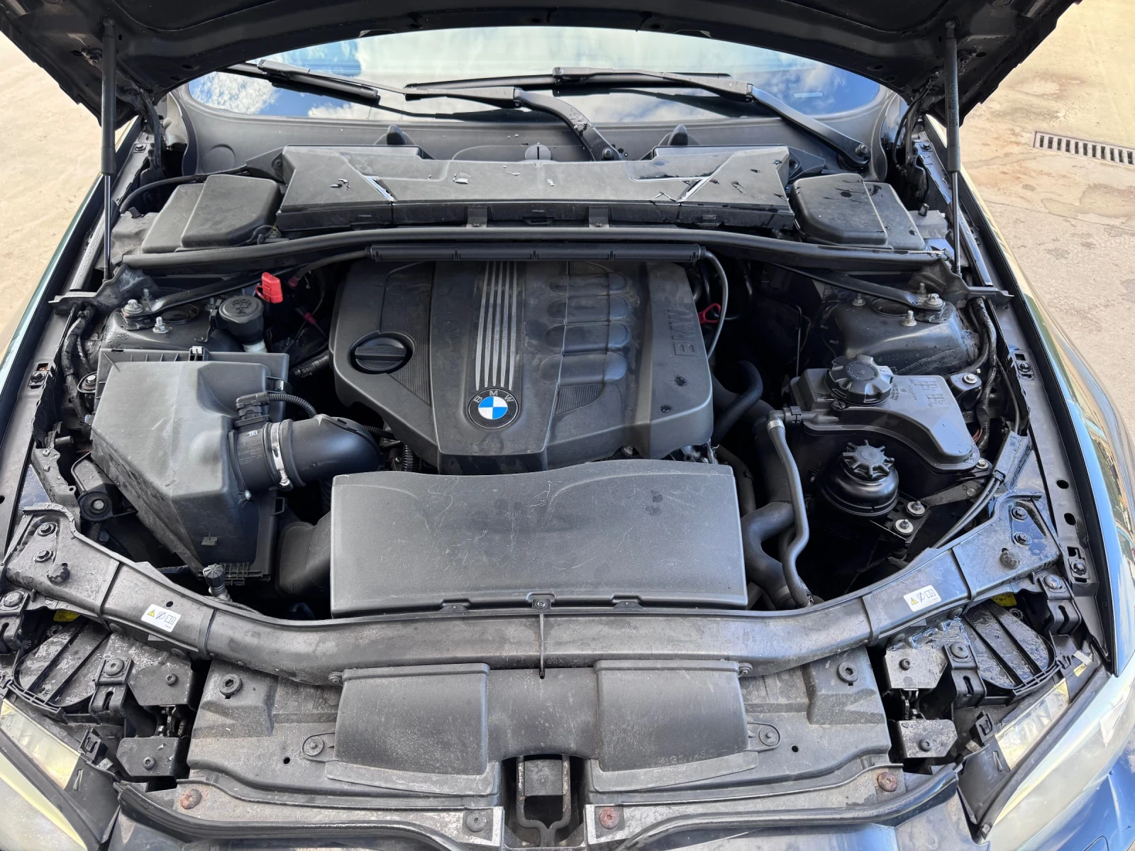 BMW 320 M PAKET X-DRIVE, снимка 15 - Автомобили и джипове - 55439380