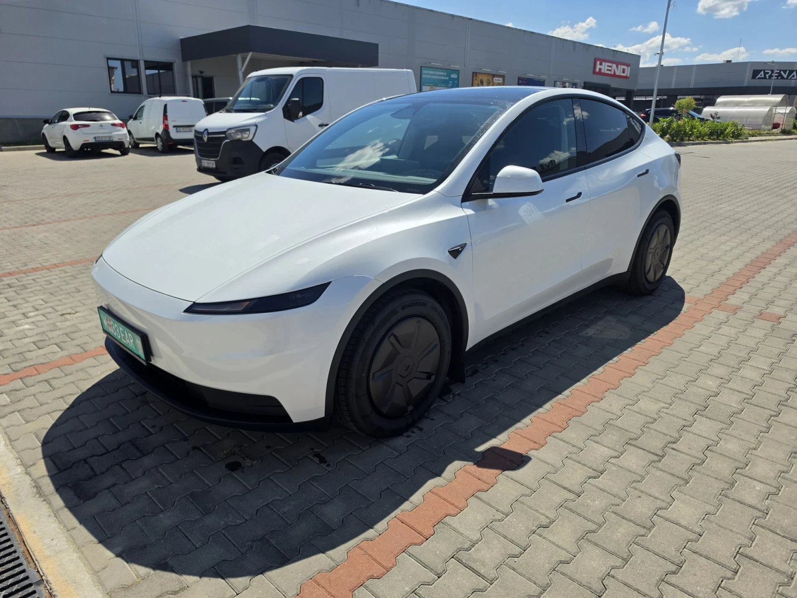Tesla Model Y SR Juniper , снимка 2 - Автомобили и джипове - 55671829