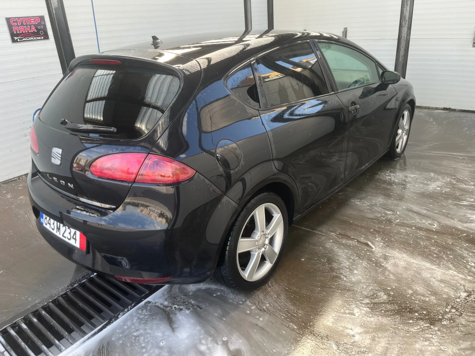 Seat Leon 1.9 TDi, снимка 4 - Автомобили и джипове - 55886110