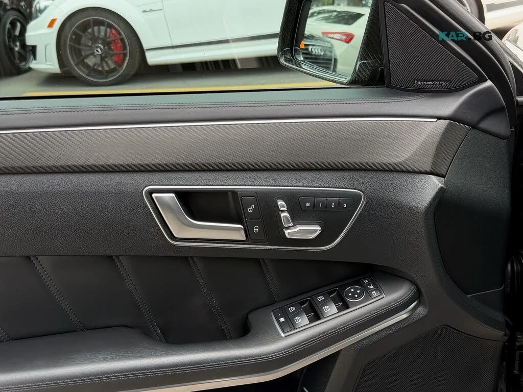 Mercedes-Benz E 63 AMG АвтоКредит * (ЦЕНА ДО БГ), снимка 9 - Автомобили и джипове - 56342466