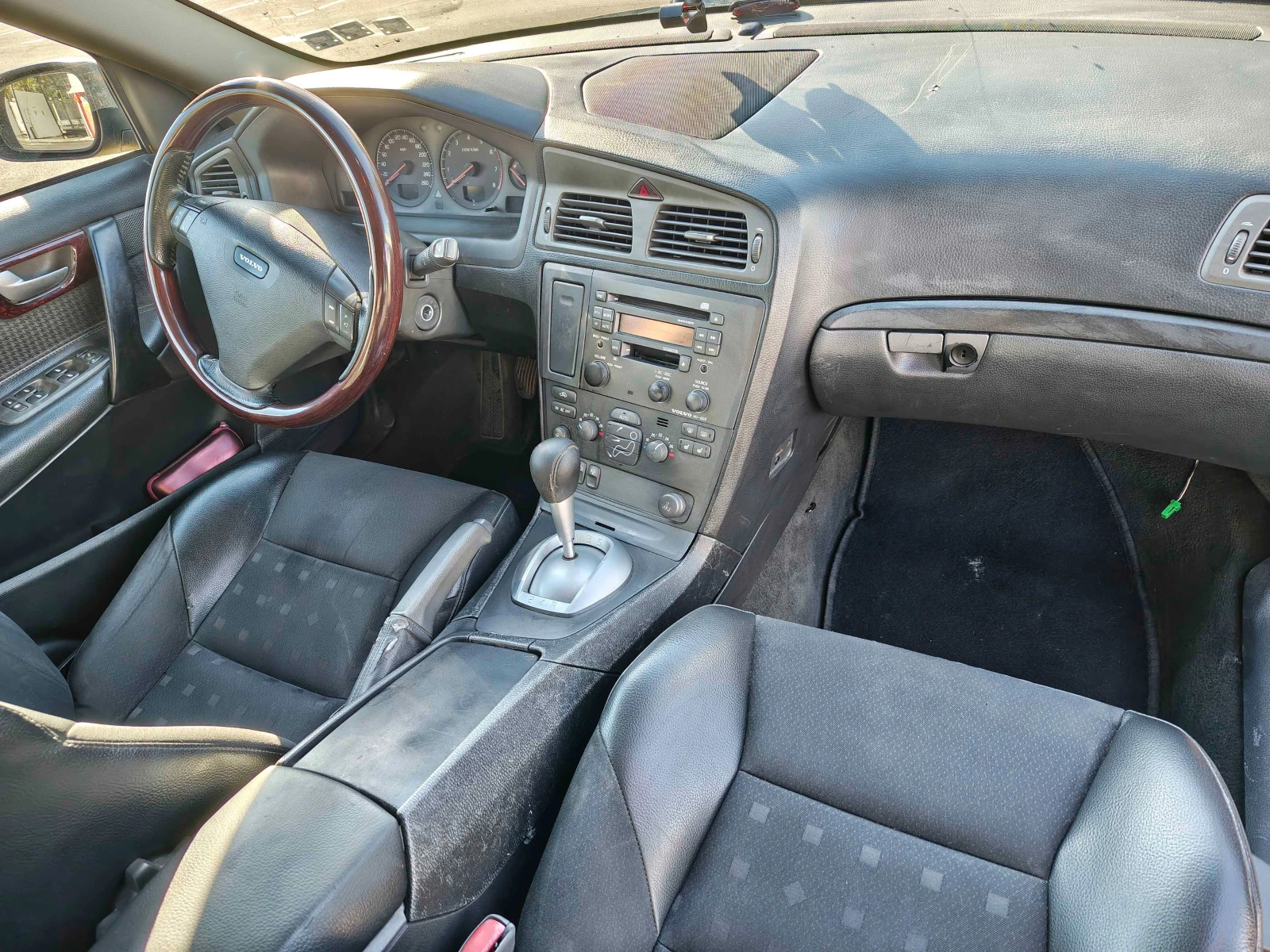 Volvo S60, снимка 7 - Автомобили и джипове - 56359273