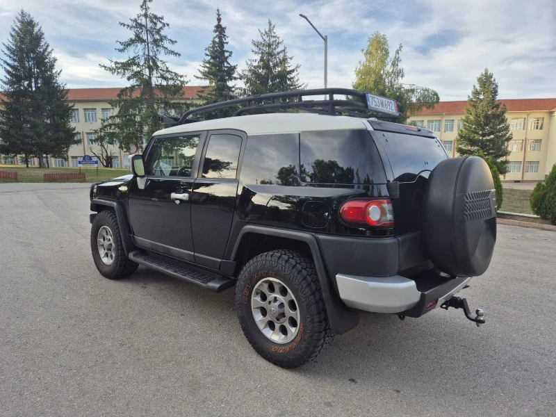 Toyota Fj cruiser Черен Петък 70000лв до края на месеца !, снимка 8 - Автомобили и джипове - 51500417