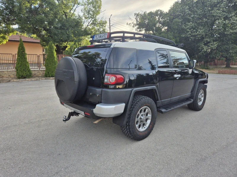 Toyota Fj cruiser Черен Петък 70000лв до края на месеца !, снимка 5 - Автомобили и джипове - 51500417