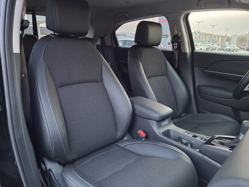 Honda Hr-v 1.5 i-MMD Hybrid Advance, снимка 15 - Автомобили и джипове - 52560937