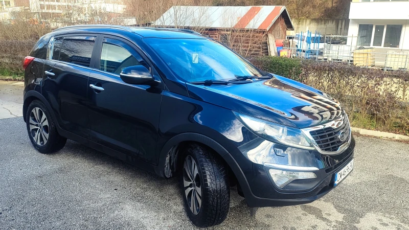 Kia Sportage, снимка 3 - Автомобили и джипове - 52679391