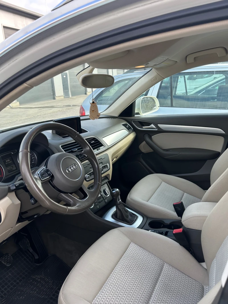 Audi Q3 2.0 TDI, снимка 9 - Автомобили и джипове - 52953693