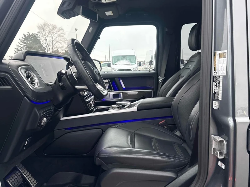 Mercedes-Benz G 63 AMG * CARFAX * БЕЗ ПЪРВОНАЧАЛНА ВНОСКА, снимка 10 - Автомобили и джипове - 53053206