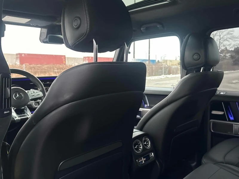 Mercedes-Benz G 63 AMG * CARFAX * БЕЗ ПЪРВОНАЧАЛНА ВНОСКА, снимка 11 - Автомобили и джипове - 53053206