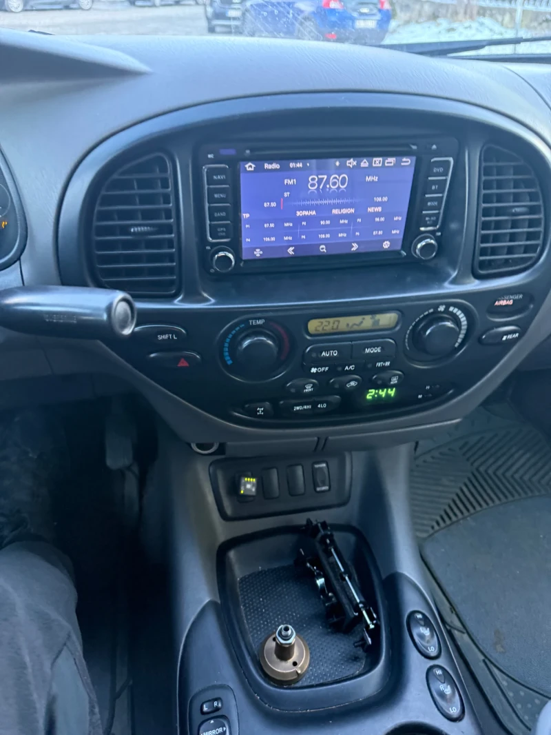 Toyota Sequoia Sr5, снимка 4 - Автомобили и джипове - 53077250