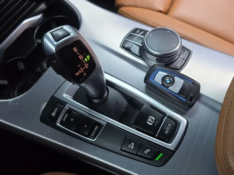 BMW X4 2.0d, снимка 9 - Автомобили и джипове - 54604911