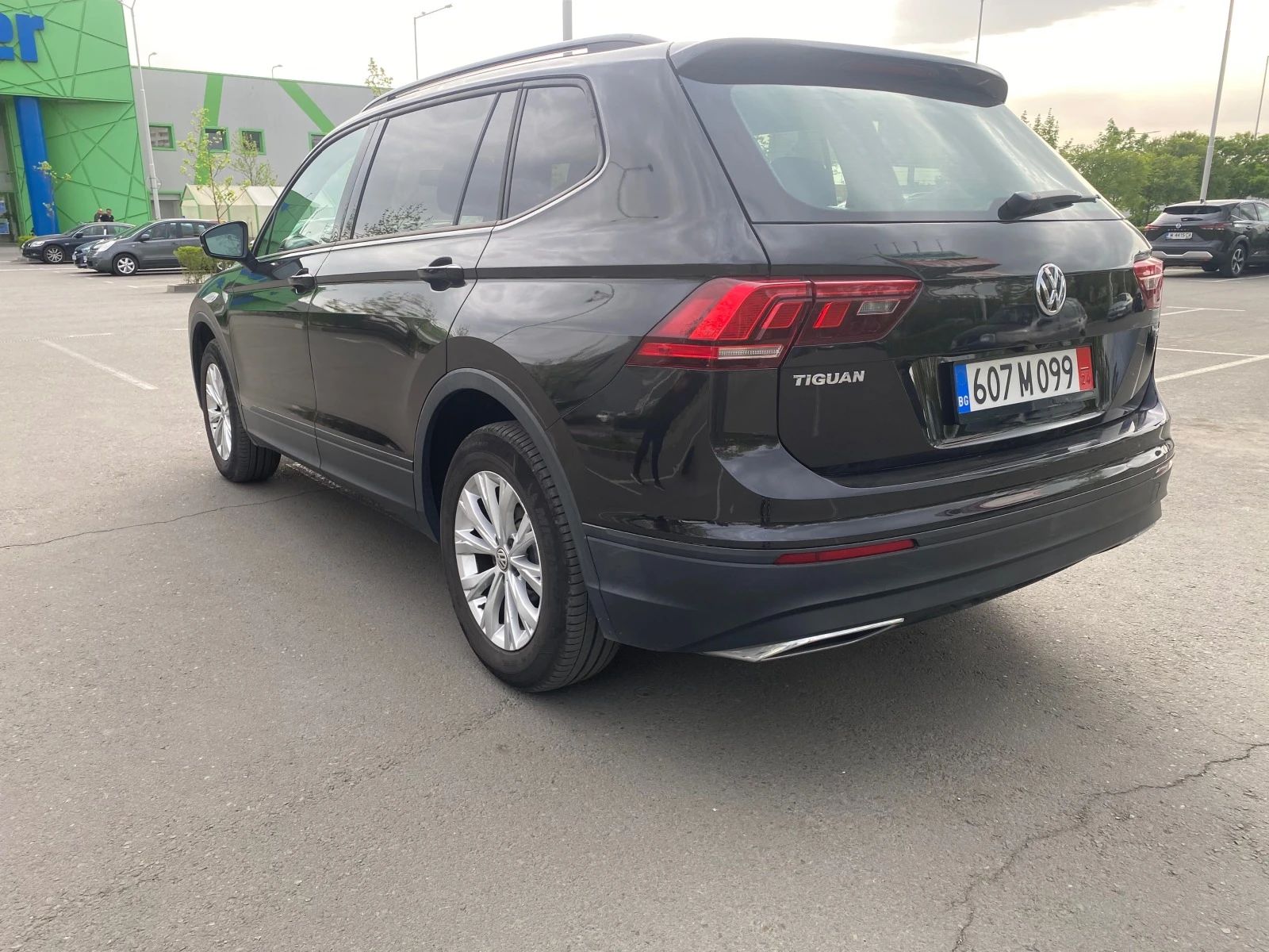 VW Tiguan  Бартер 2, 0 TSI АВТОМАТИК ВНОС АМЕРИКА 62000КМ - изображение 2