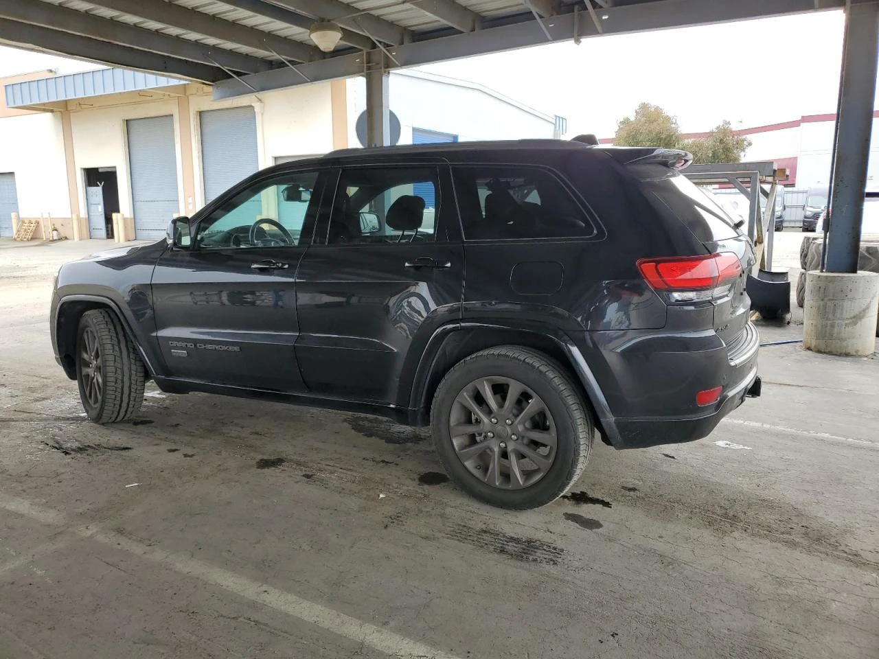 Jeep Grand cherokee Limited* 8ZF* 4X4* Distronic* Подгрев* Обдух* Пано - изображение 4