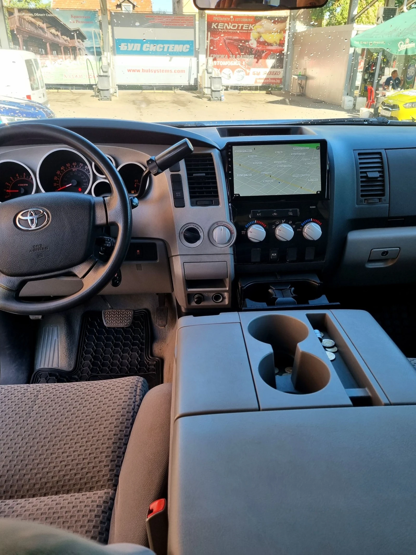 Toyota Tundra  - изображение 9