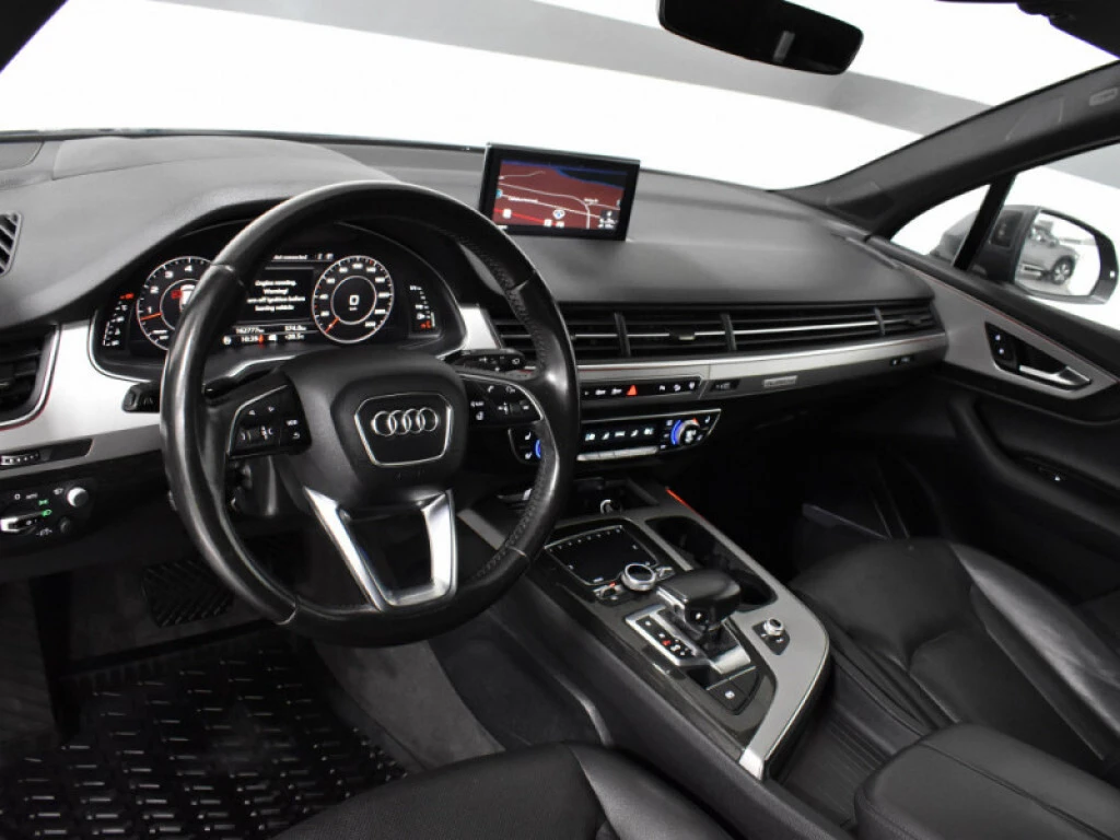 Audi Q7 S-LINE* DISTRONIK* MATRIX* BOSE* PANO* ОБДУХ* TECH - изображение 10