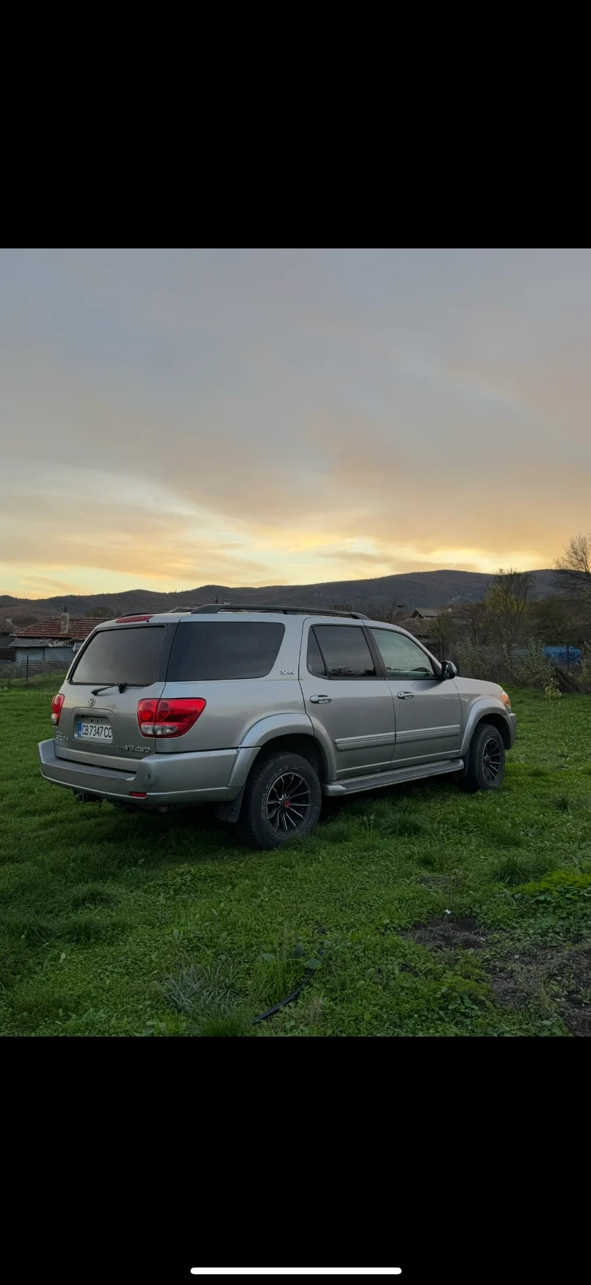 Toyota Sequoia Sr5 - изображение 2