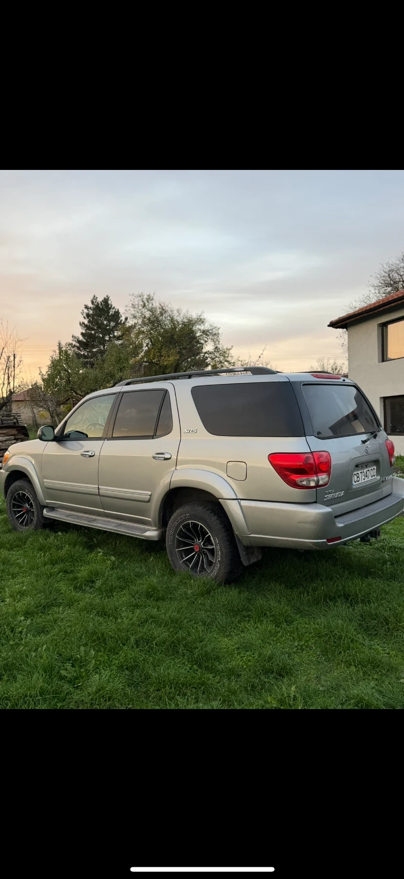Toyota Sequoia Sr5 - изображение 3