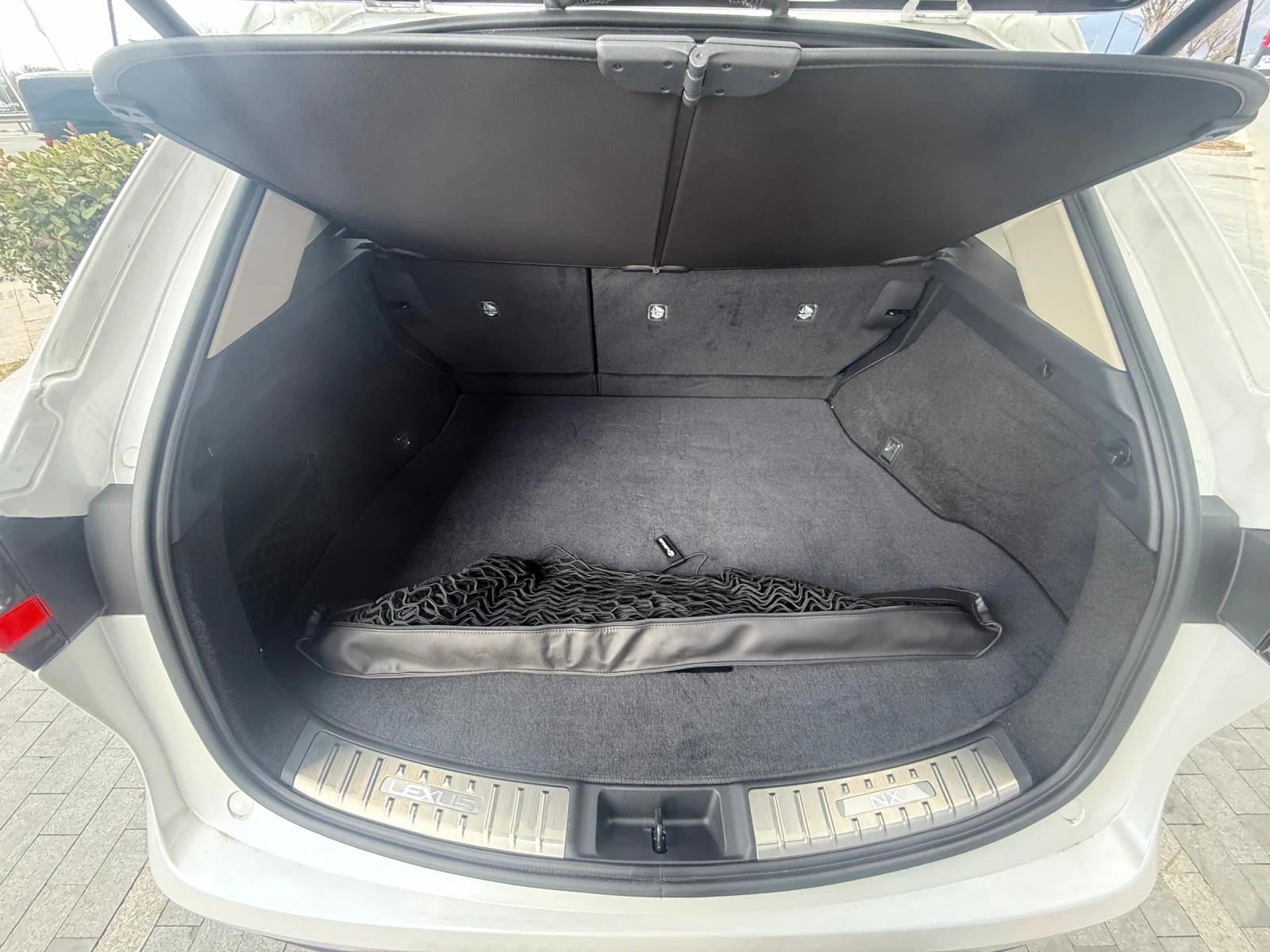 Lexus NX, снимка 12 - Автомобили и джипове - 53939342