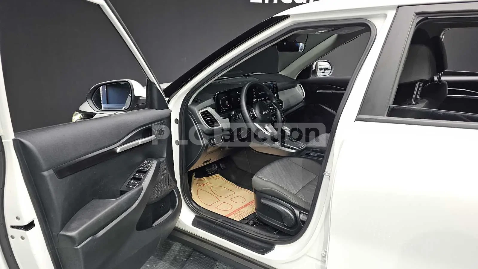 Kia Seltos, снимка 10 - Автомобили и джипове - 54108866