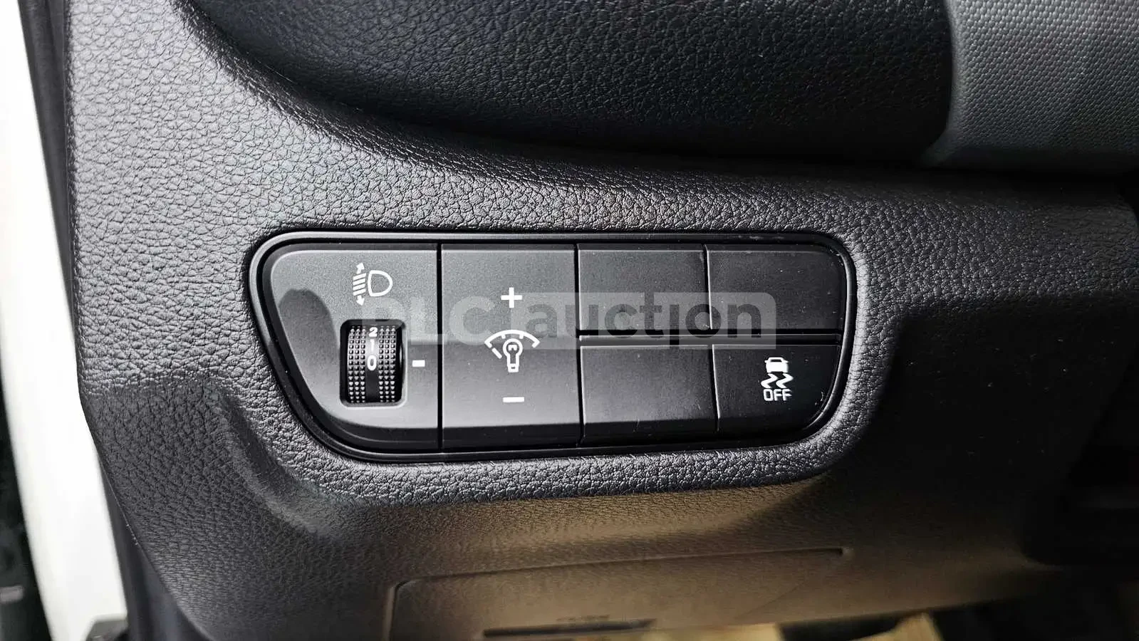 Kia Seltos, снимка 13 - Автомобили и джипове - 54108866