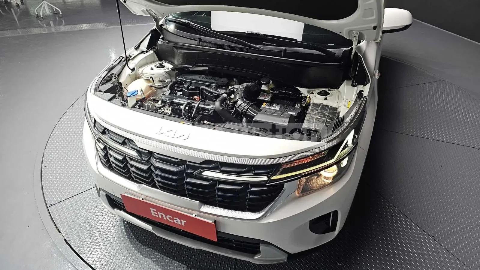 Kia Seltos, снимка 6 - Автомобили и джипове - 54108866