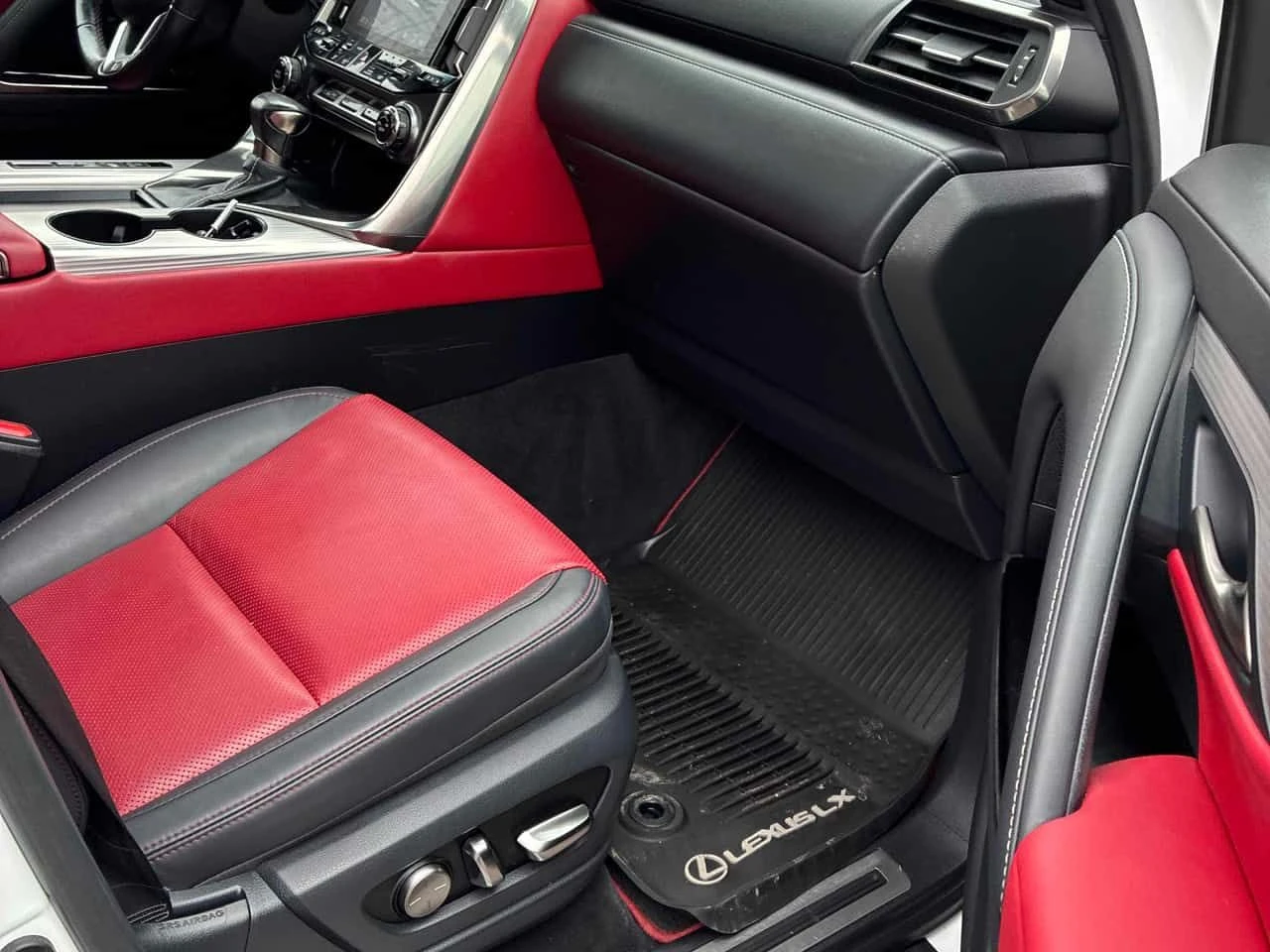 Lexus LX 600 CARFAX | Mobile.bg � ����������� 13