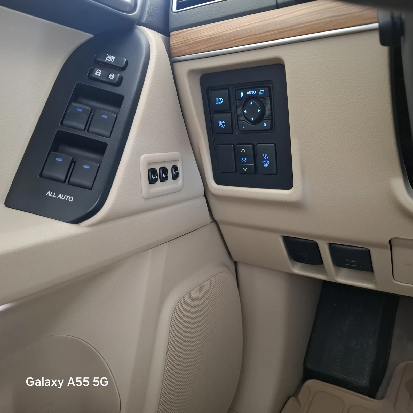 Toyota Land cruiser 150, снимка 10 - Автомобили и джипове - 54303101