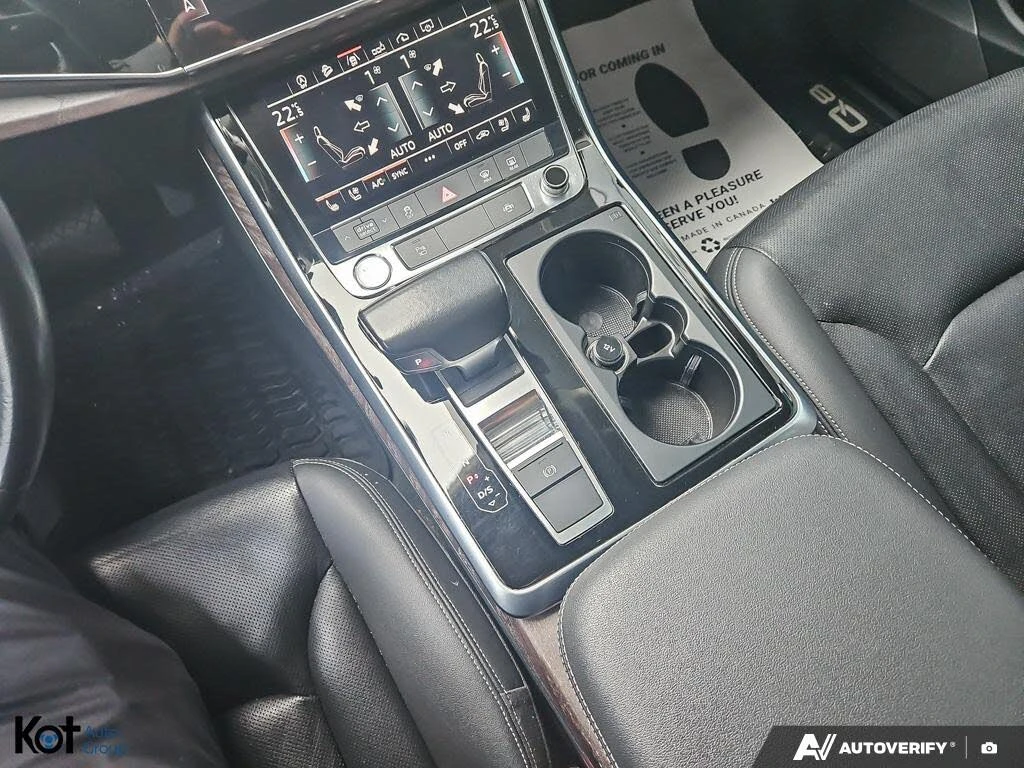 Audi Q8 PROGRESSIV 55TFSI| DISTRNIC| 360 КАМЕРА| ПАНО, снимка 11 - Автомобили и джипове - 54373029
