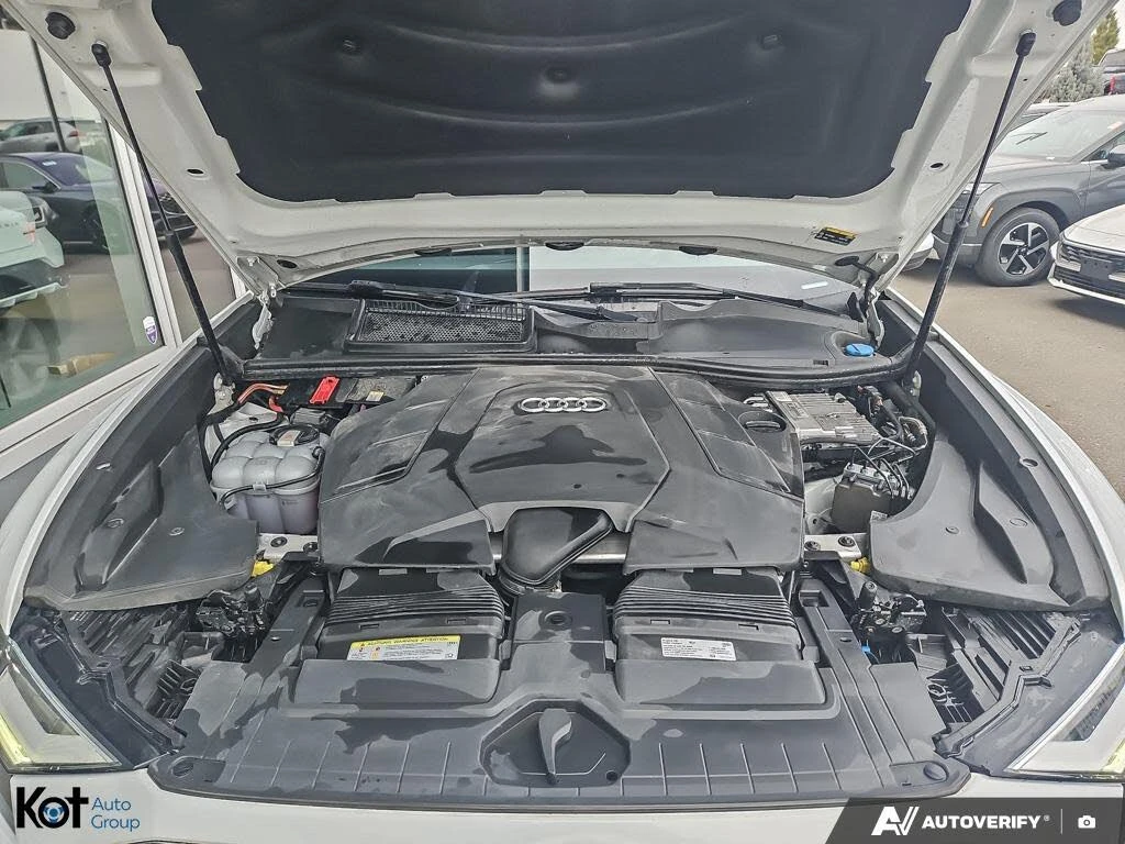 Audi Q8 PROGRESSIV 55TFSI| DISTRNIC| 360 КАМЕРА| ПАНО, снимка 14 - Автомобили и джипове - 54373029