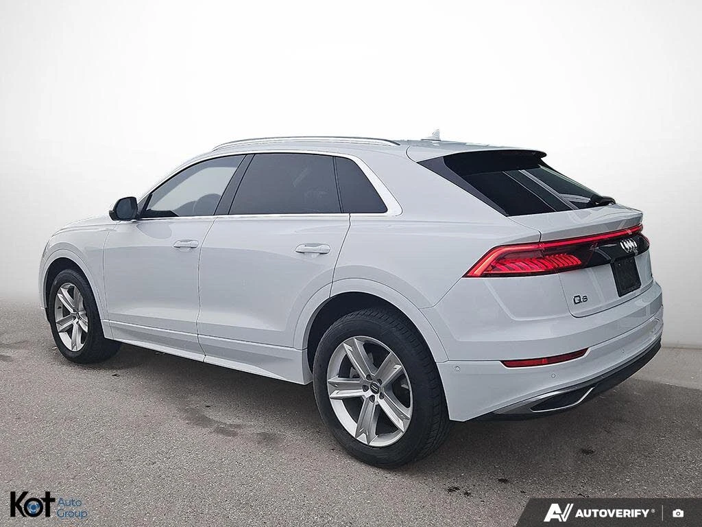Audi Q8 PROGRESSIV 55TFSI| DISTRNIC| 360 КАМЕРА| ПАНО, снимка 4 - Автомобили и джипове - 54373029