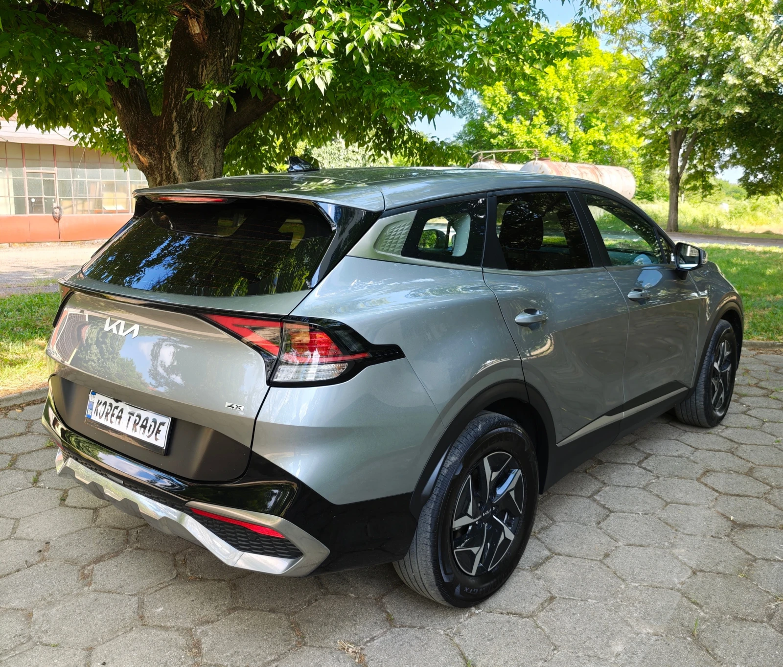 Kia Sportage 2.0 CRDI 4x4, снимка 4 - Автомобили и джипове - 54736407