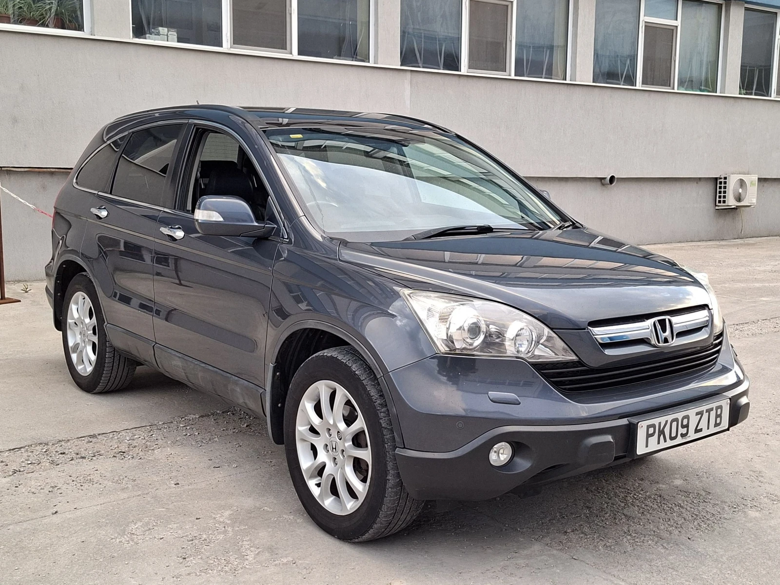 Honda Cr-v Executive , снимка 2 - Автомобили и джипове - 54797475