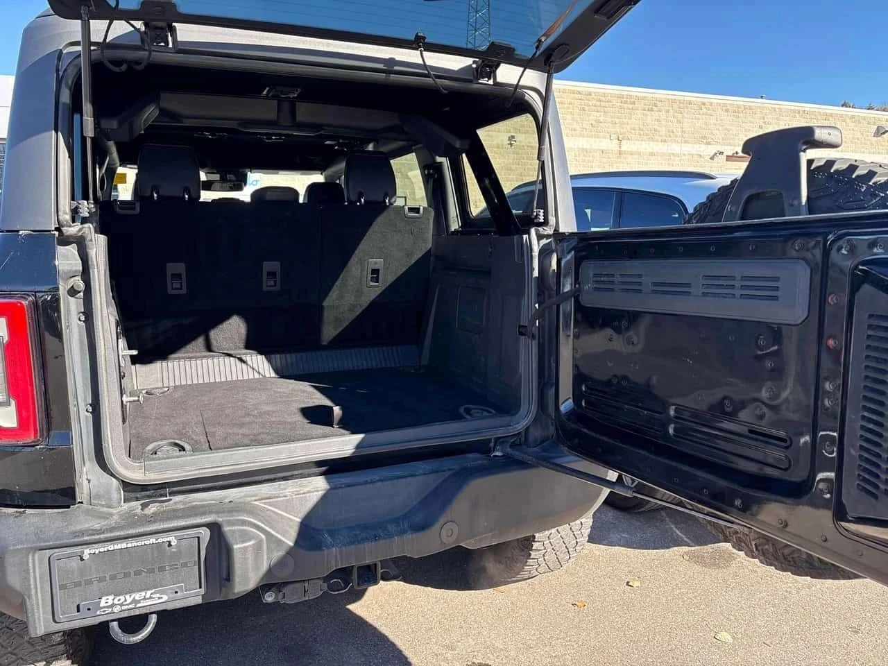 Ford Bronco, снимка 12 - Автомобили и джипове - 56716727