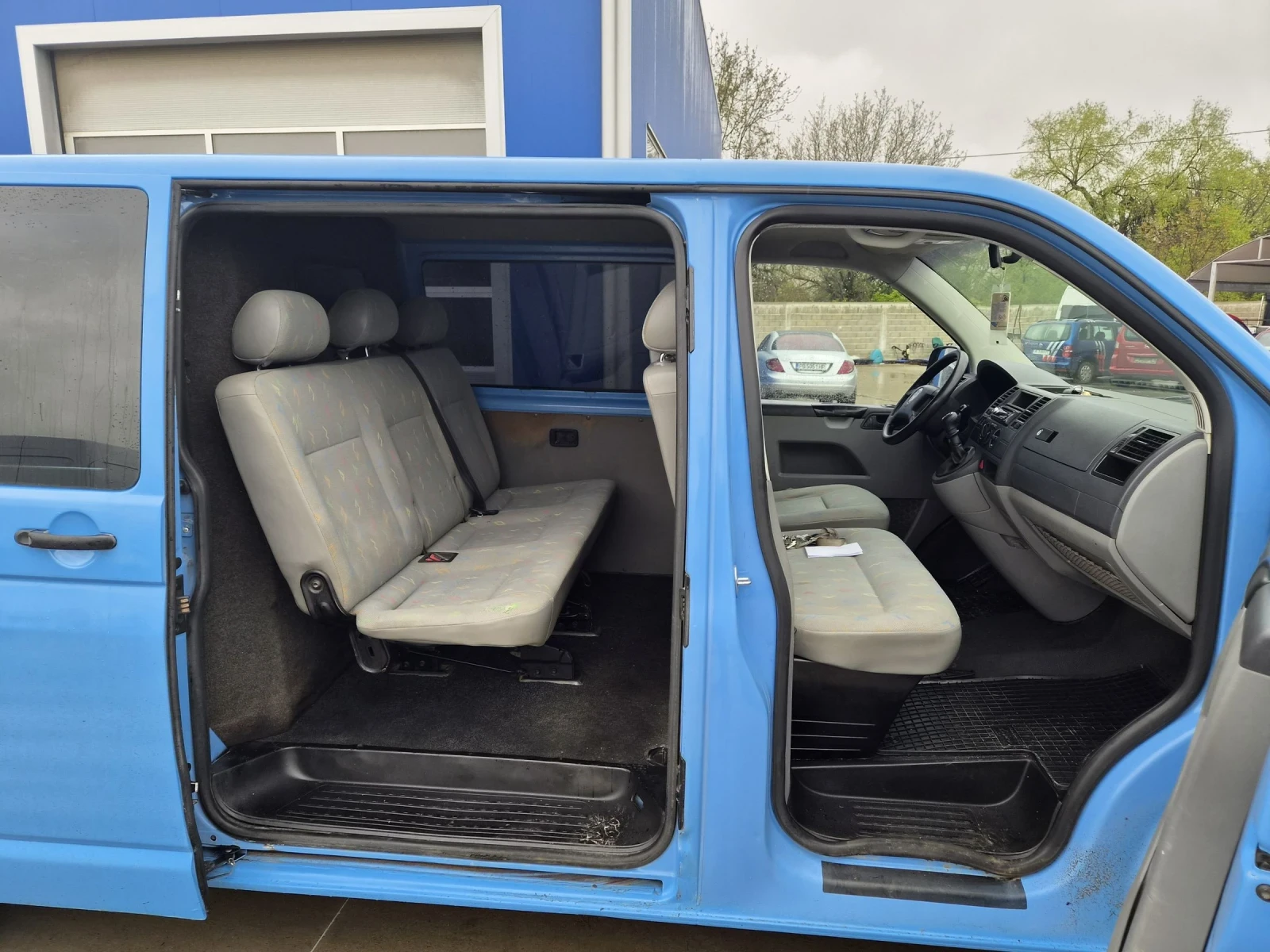 VW T5 1.9tdi 6mesta MAXXI, снимка 4 - Бусове и автобуси - 54279045