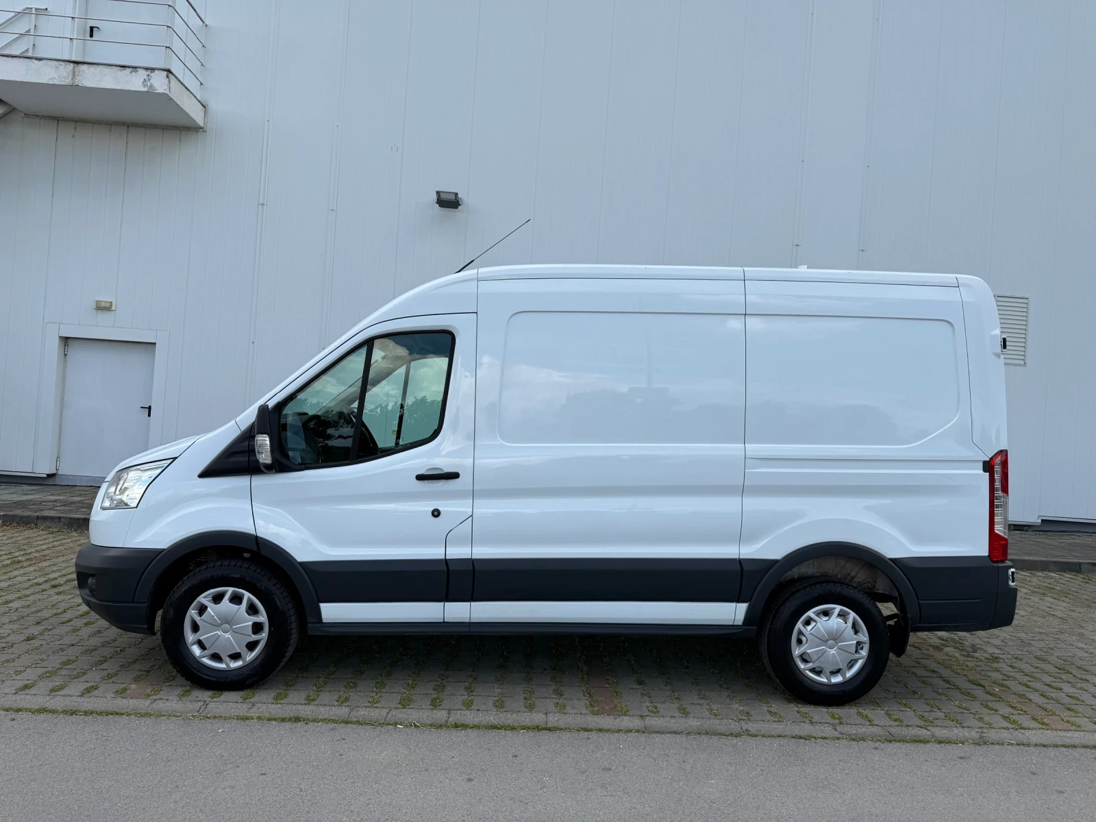 Ford Transit 2.0TDCI   EURO 6, снимка 2 - Бусове и автобуси - 54567280
