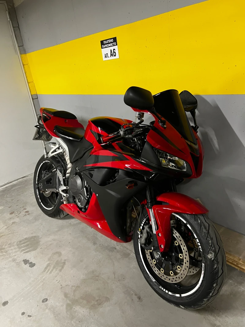 Honda Cbr 600 RR, снимка 2 - Мотоциклети и мототехника - 52634386